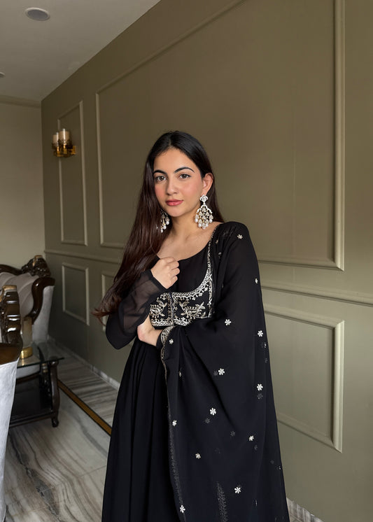 Pure Fox Georgette 16-Kali 4-Meter Flared Anarkali Set with Fancy Koti, Pant & Embroidered Dupatta