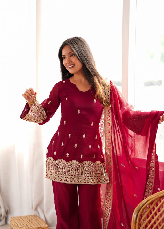 CRUNCHY SILK FABRIC WITH EMBROIDERY SEQUENCE,DORI AND JARI WORK,TOP WITH DUPATTA SET,BELL BOTTOM PENT
