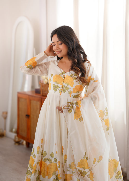 PURE SOFT ORGANJA SILK FABRIC FULLY FLARE KALI PATTERN AND CANVAS PATTA WITH DUPATTA SET,PENT