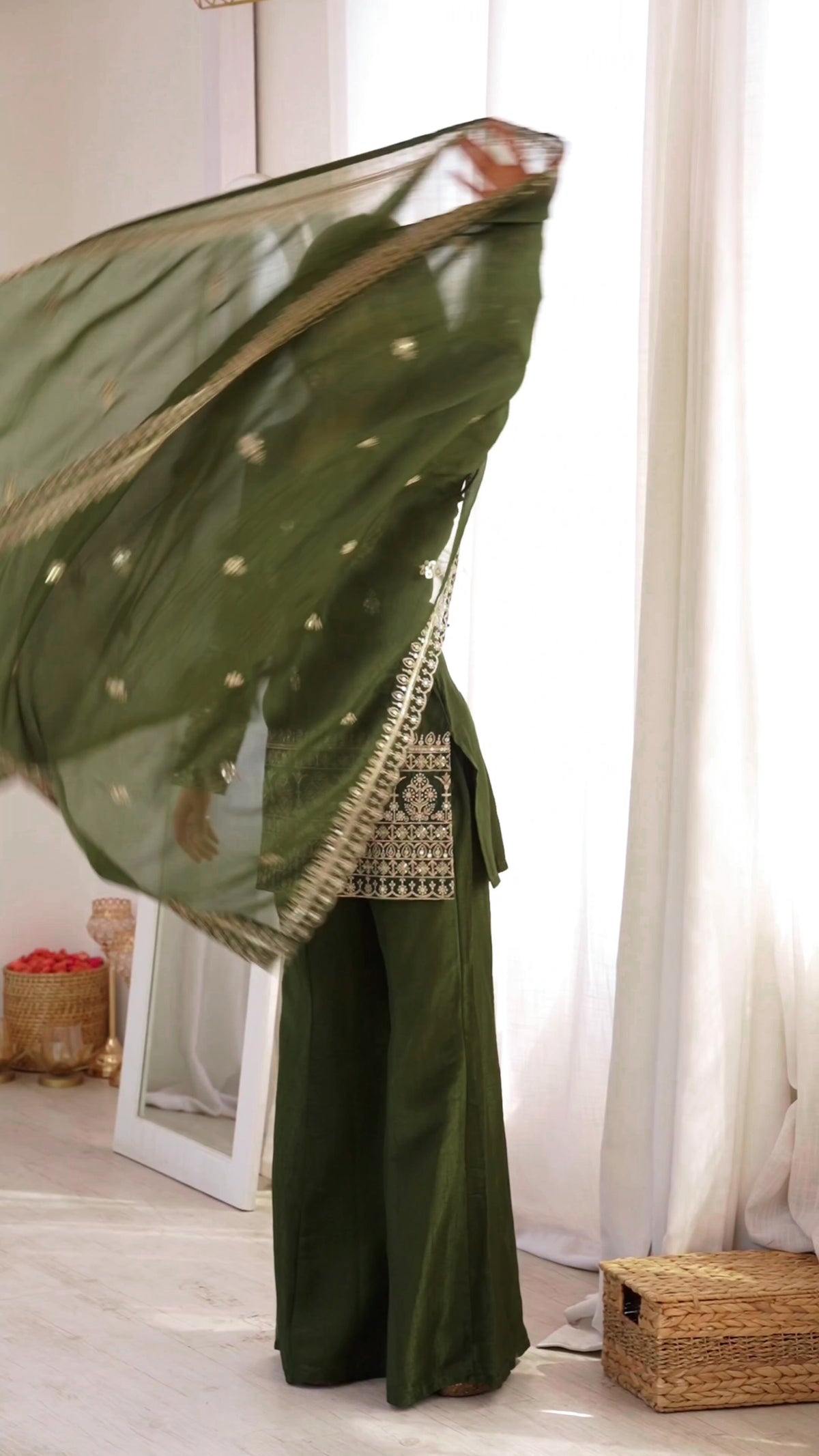 CRUNCHY SILK FABRIC WITH EMBROIDERY SEQUENCE AND JARI WORK,TOP WITH DUPPTA SET,BELL BOTTOM PENT